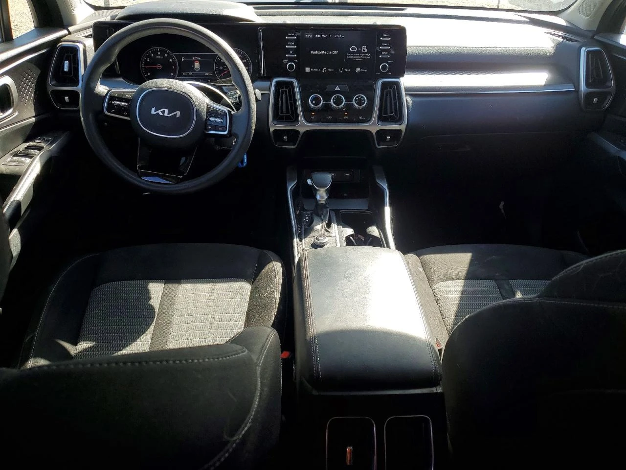 Kia Sorento 2.5l Lx, снимка 8 - Автомобили и джипове - 54429643