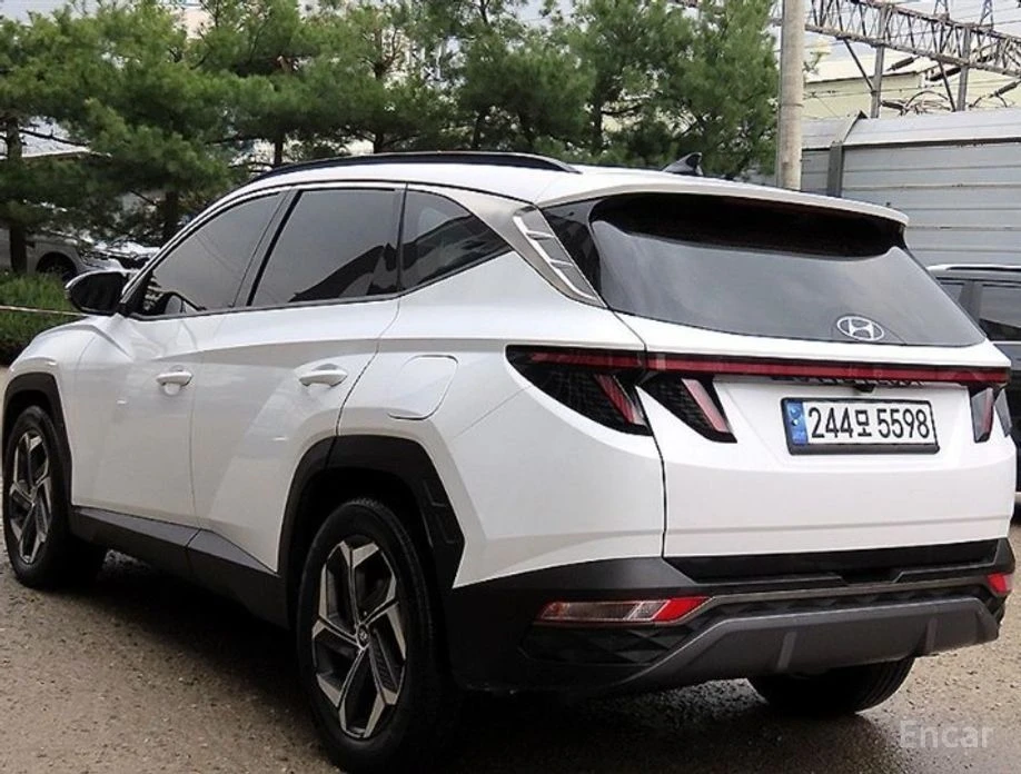 Hyundai Tucson, снимка 3 - Автомобили и джипове - 54553454