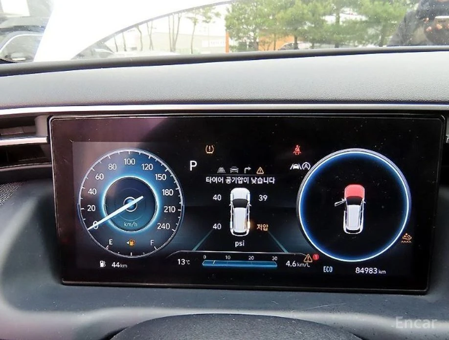 Hyundai Tucson, снимка 9 - Автомобили и джипове - 54553454