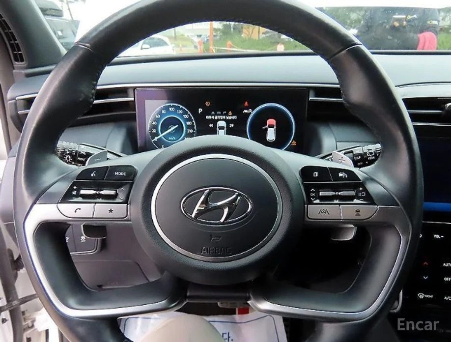 Hyundai Tucson, снимка 8 - Автомобили и джипове - 54553454