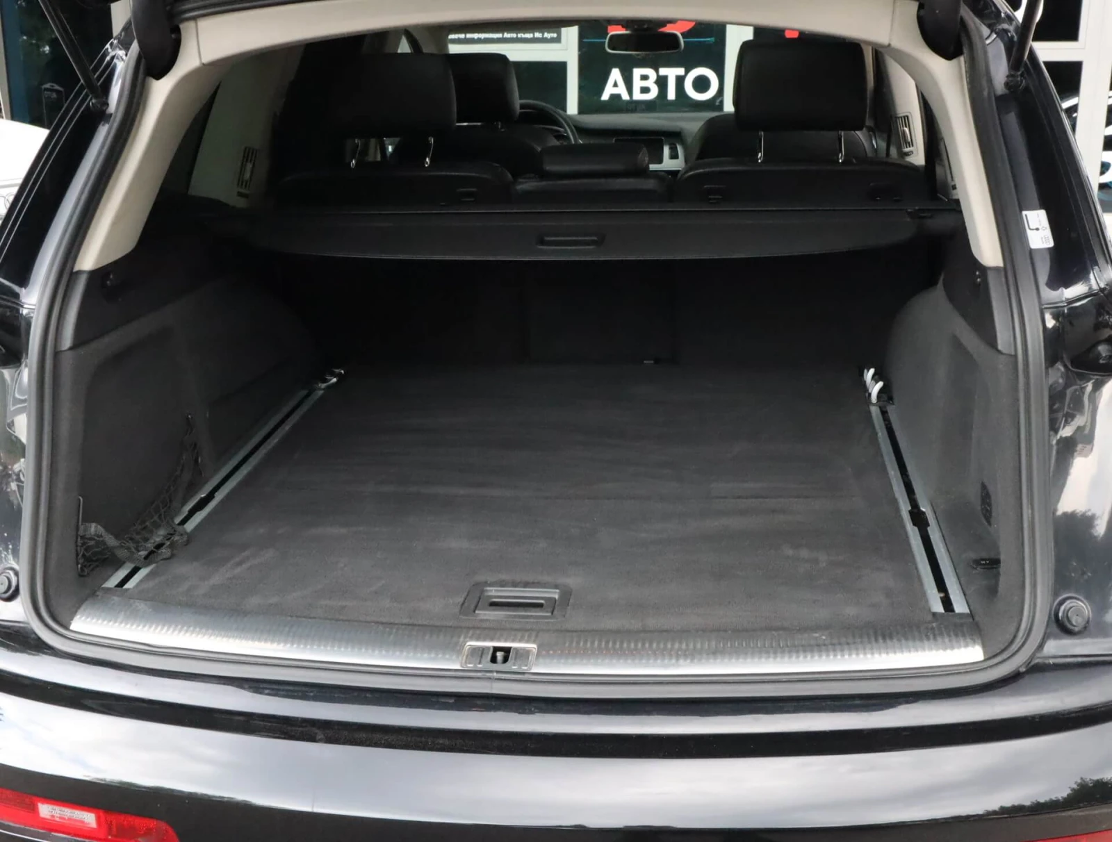 Audi Q7 4.2TDI/Bose/Side Assist/Панорама/Lift/Камера/, снимка 13 - Автомобили и джипове - 55180788