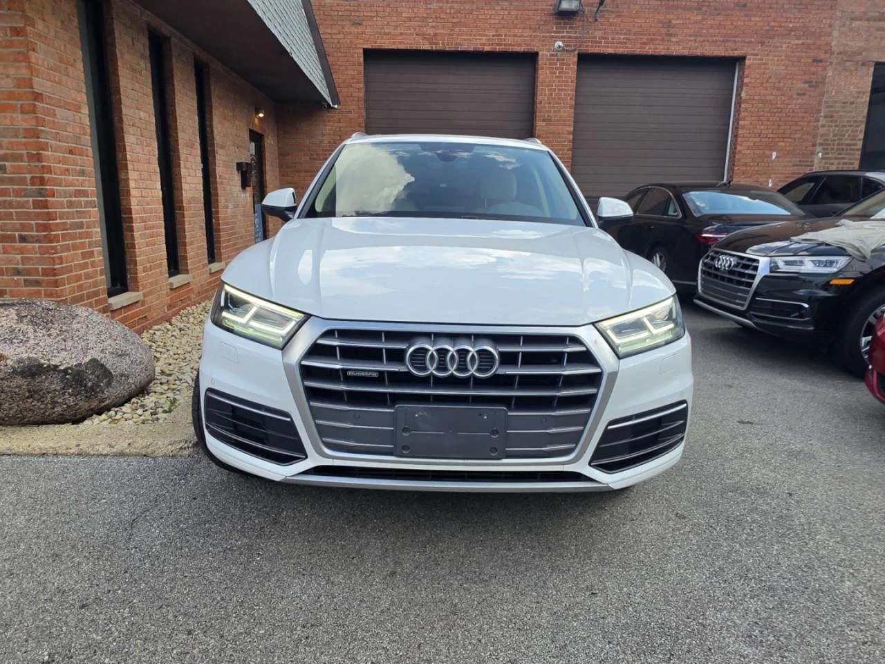 Audi Q5 PREMIUM PLUS, снимка 10 - Автомобили и джипове - 55349415