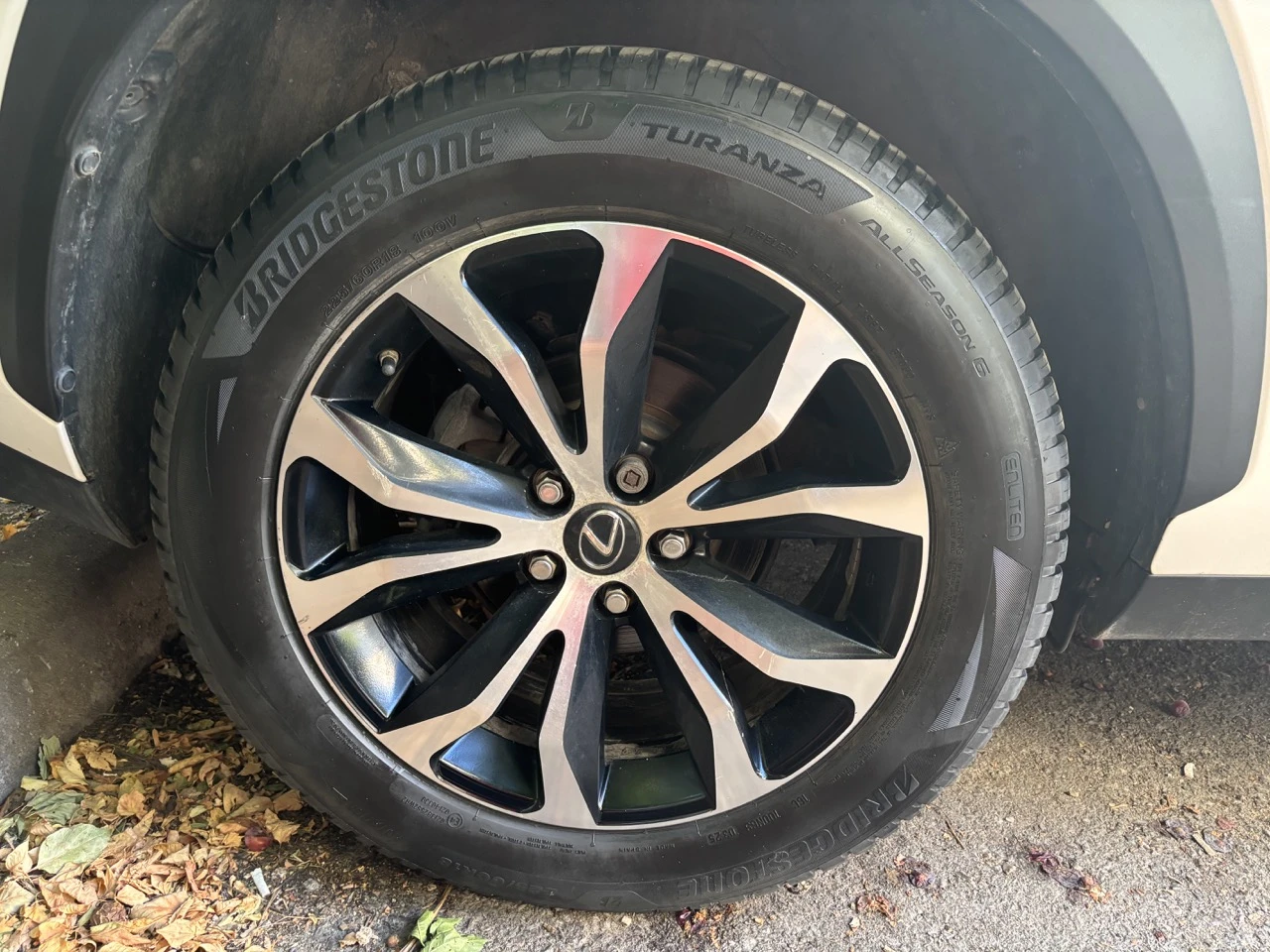 Lexus NX 300h, снимка 14 - Автомобили и джипове - 55695311