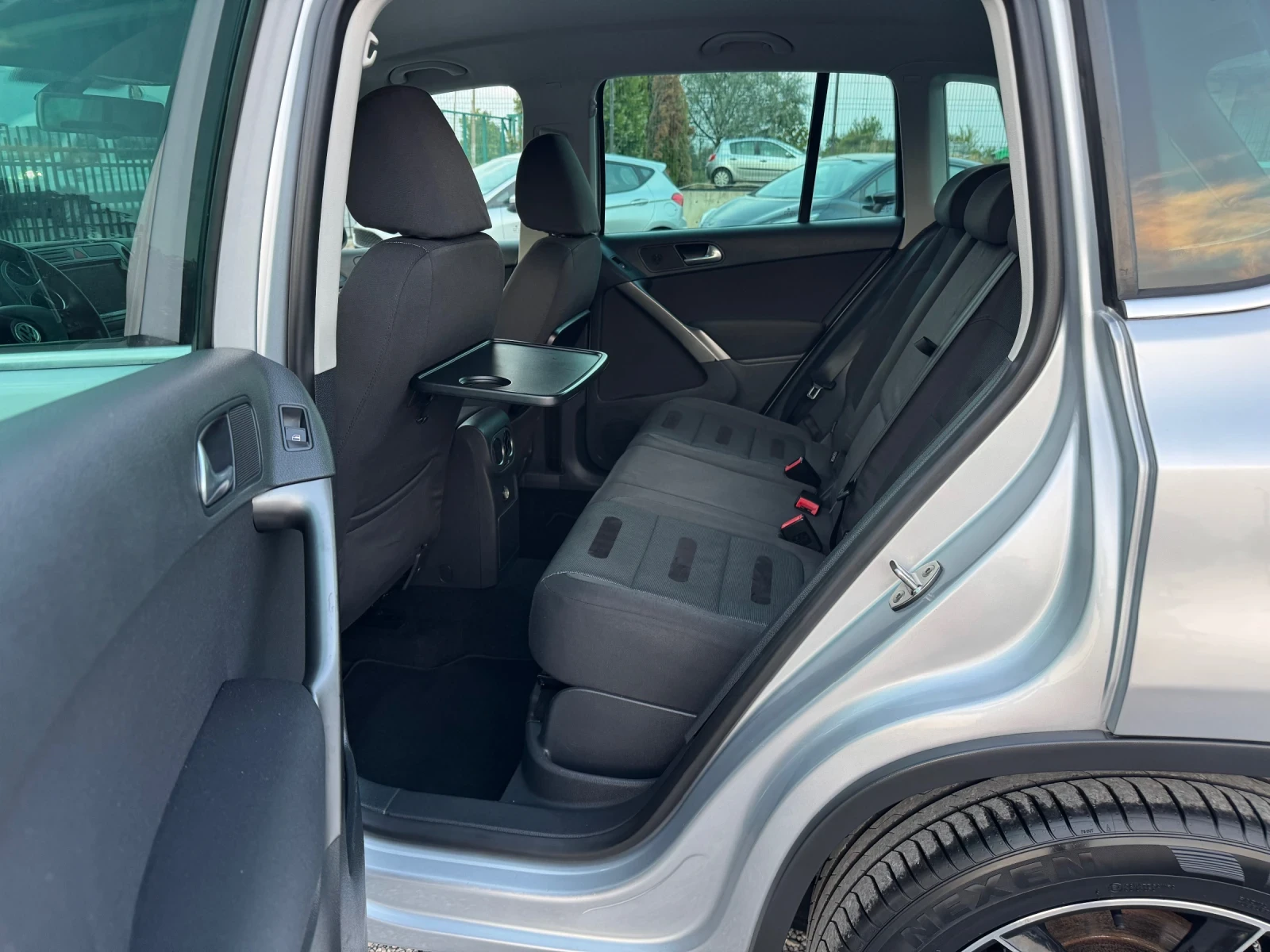 VW Tiguan 2.0TDI 4MOTION!! NAVI!! CAMERA!! AUTOMATIC!!, снимка 15 - Автомобили и джипове - 55728578