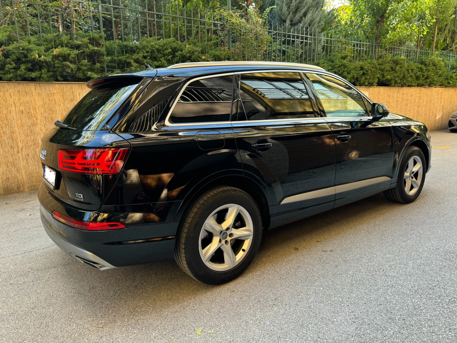 Audi Q7, снимка 4 - Автомобили и джипове - 55986126