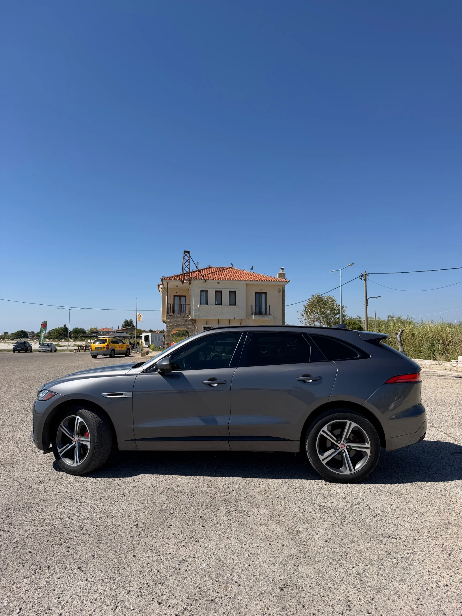 Jaguar F-PACE Лизинг/Distronic/94000KM/alcantara/обдухване/Full, снимка 8 - Автомобили и джипове - 56068180