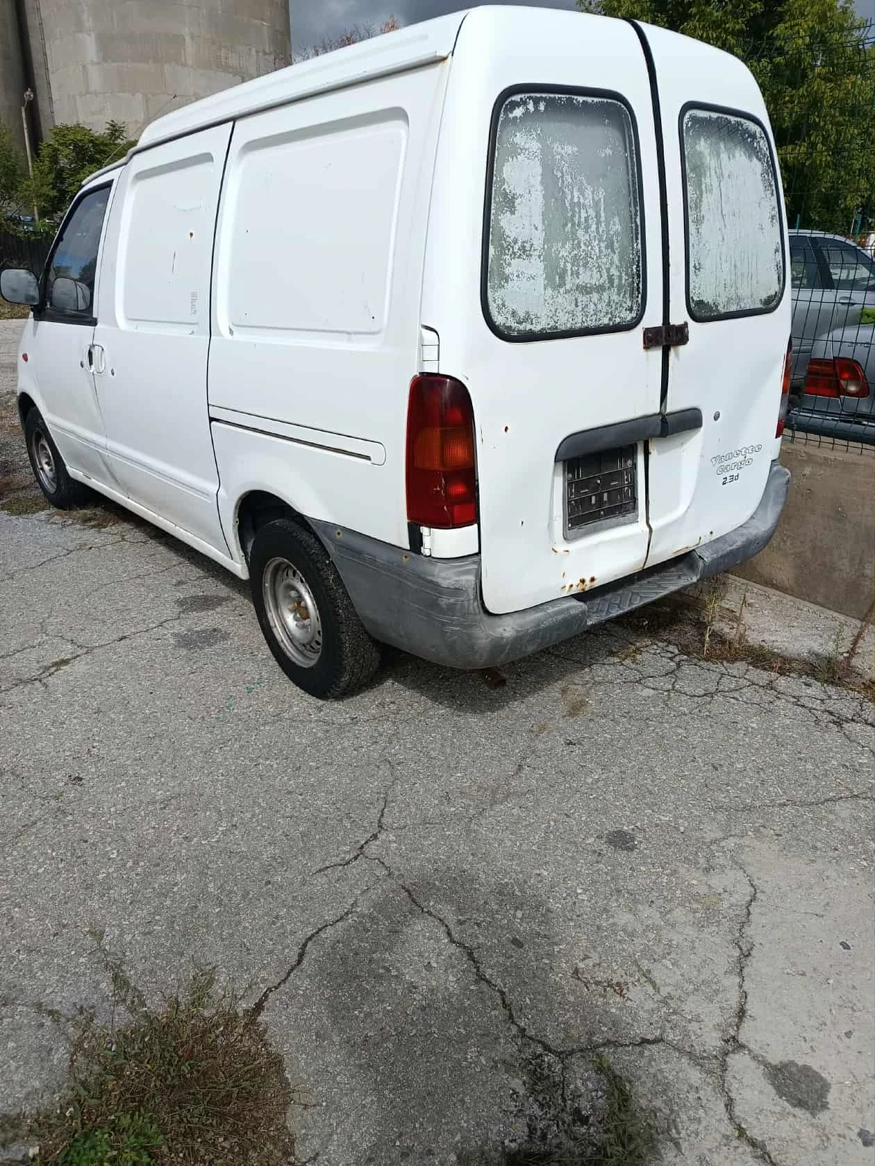 Nissan Vanette 2.3 dizel | Mobile.bg   2