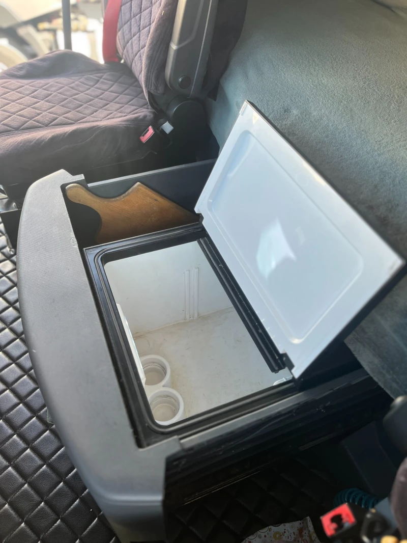 Renault T, снимка 10 - Камиони - 52839604