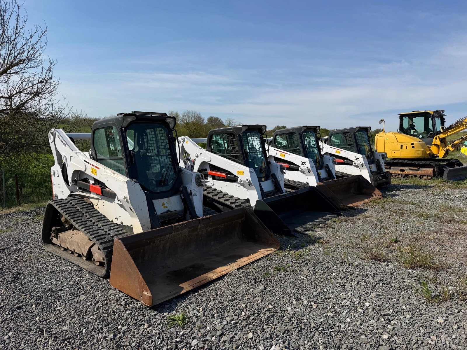Мини челни товарачи Bobcat T650 HF С КОФА И ВИЛИЦИ ЛИЗИНГ, снимка 14 - Индустриална техника - 54229657