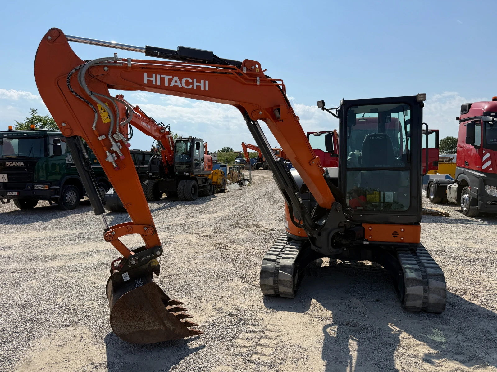 Багер Hitachi ZX 55U-6, снимка 15 - Индустриална техника - 55803571