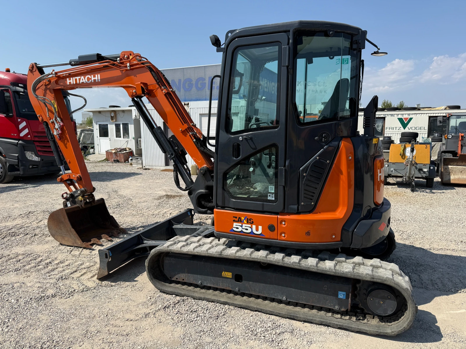 Багер Hitachi ZX 55U-6, снимка 5 - Индустриална техника - 55803571