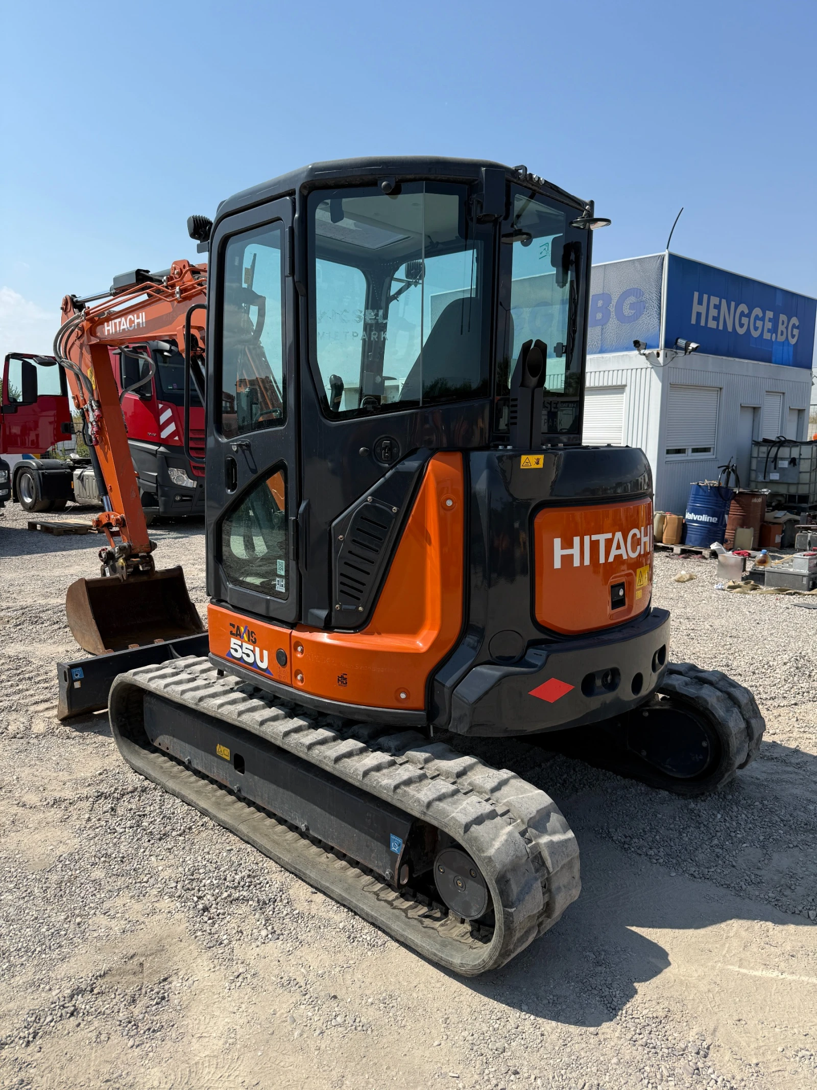 Багер Hitachi ZX 55U-6, снимка 6 - Индустриална техника - 55803571