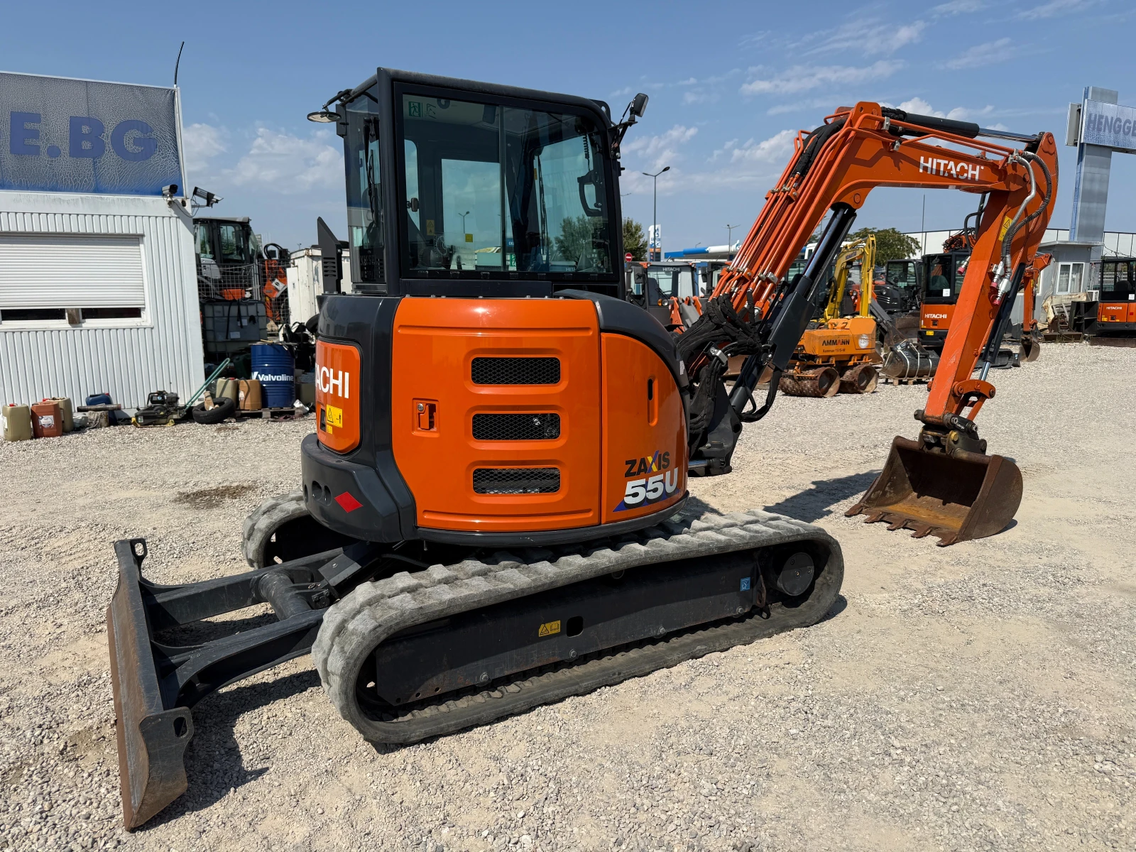 Багер Hitachi ZX 55U-6, снимка 9 - Индустриална техника - 55803571