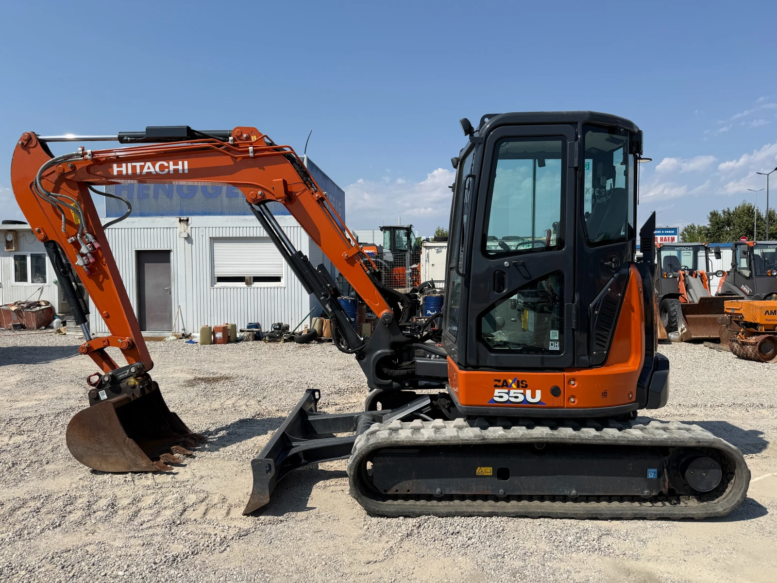 Багер Hitachi ZX 55U-6