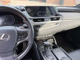 Lexus ES 300 300h| 360| HUD| ШИБИДАХ| 2 КЛЮЧА| CARFAX, снимка 9