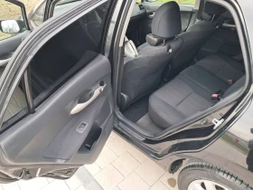 Toyota Auris 1.6 с газ, снимка 12