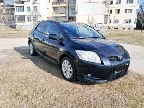 Toyota Auris 1.6 с газ, снимка 7