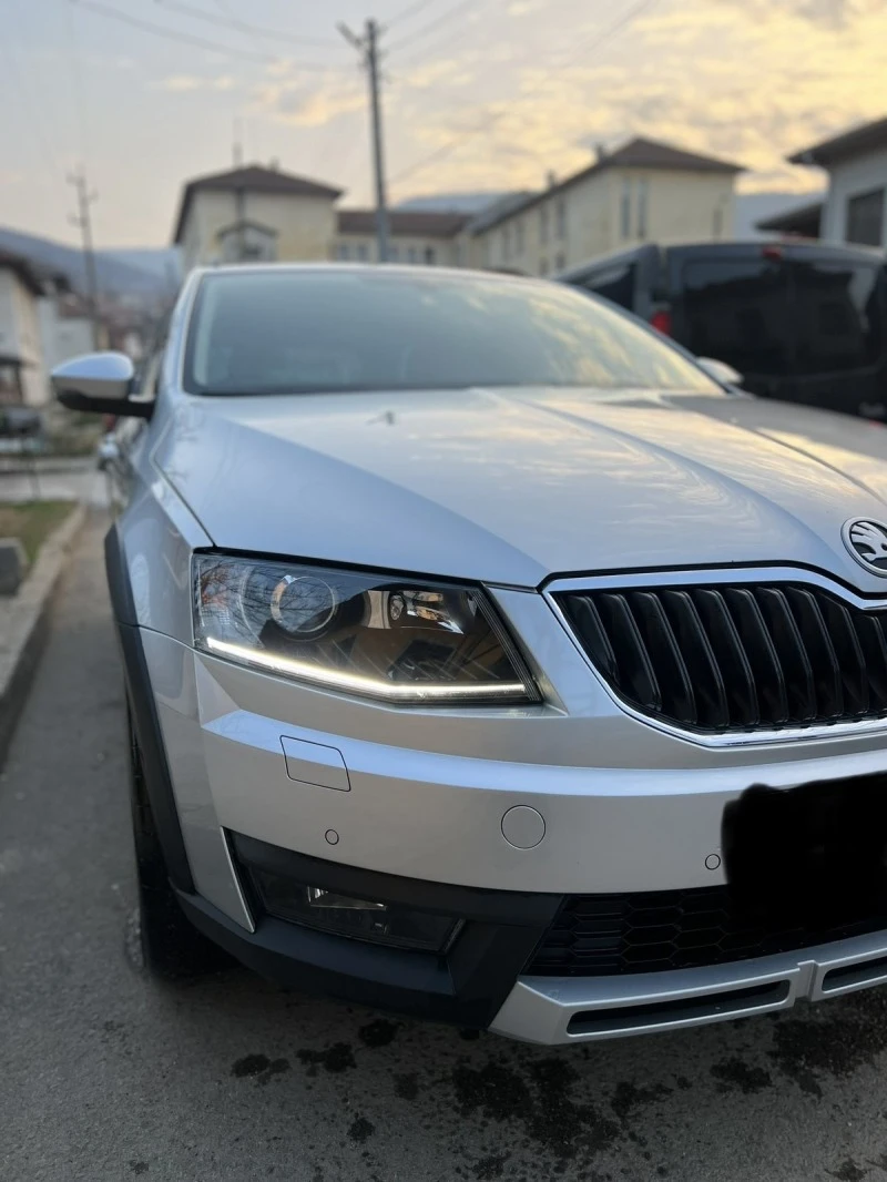 Skoda Octavia SCOUT 2.0TDI 184кс, снимка 6 - Автомобили и джипове - 45134103