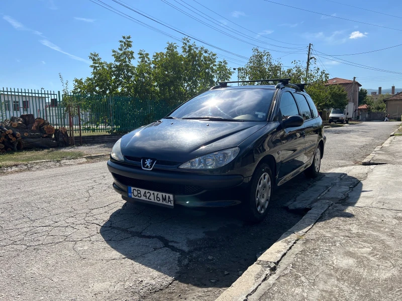 Peugeot 206 1.4 Комби, снимка 2 - Автомобили и джипове - 47357999