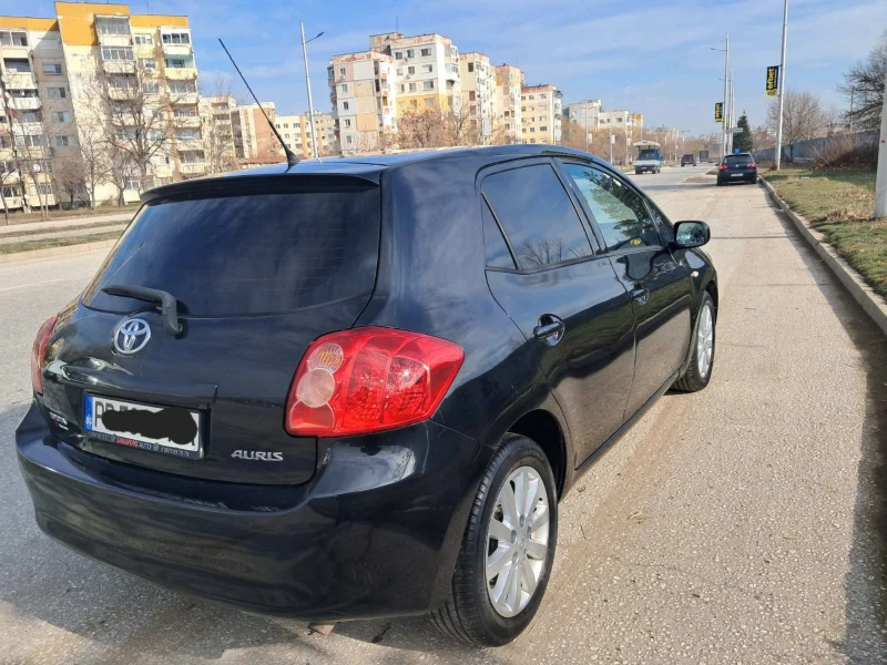 Toyota Auris 1.6 с газ, снимка 3 - Автомобили и джипове - 48812715