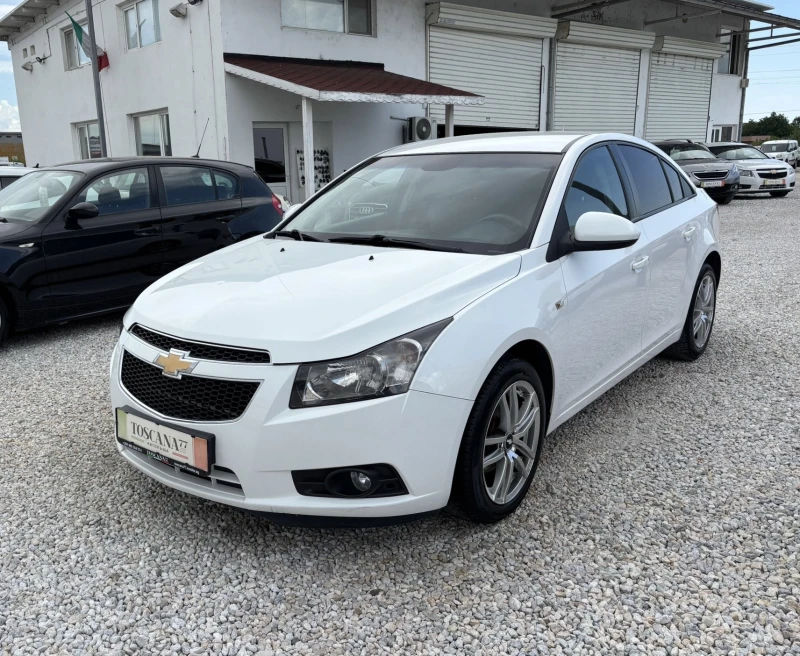 Chevrolet Cruze 1.6i* Навигация* Лизинг, снимка 2 - Автомобили и джипове - 50392052