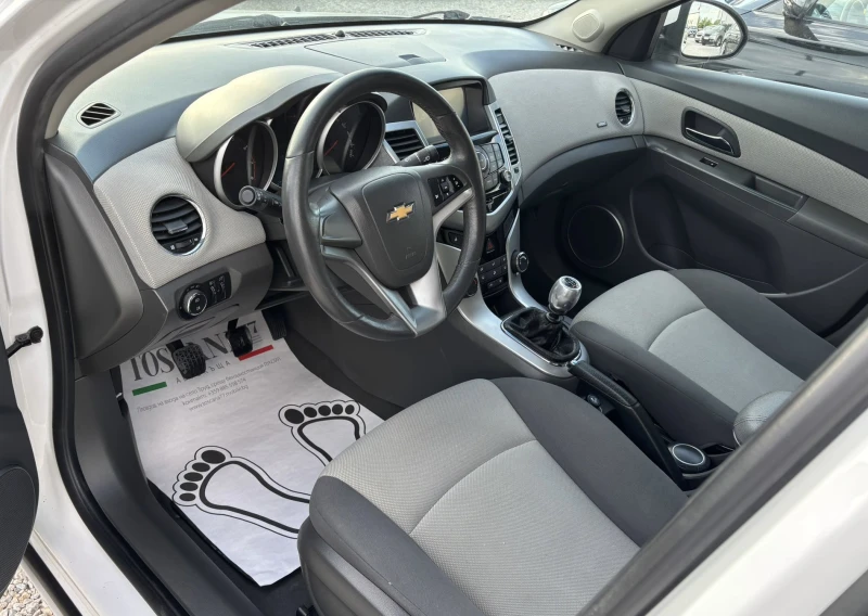 Chevrolet Cruze 1.6i* Навигация* Лизинг, снимка 5 - Автомобили и джипове - 50392052