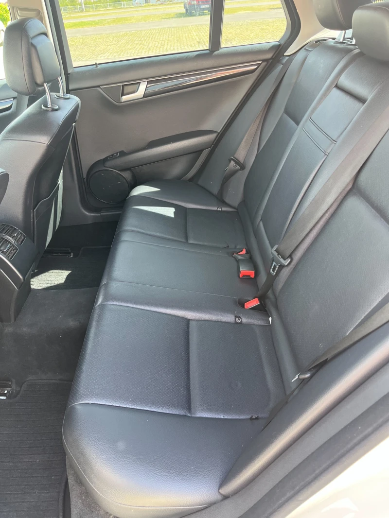 Mercedes-Benz C 200 AVANTGARDE, снимка 11 - Автомобили и джипове - 52083333