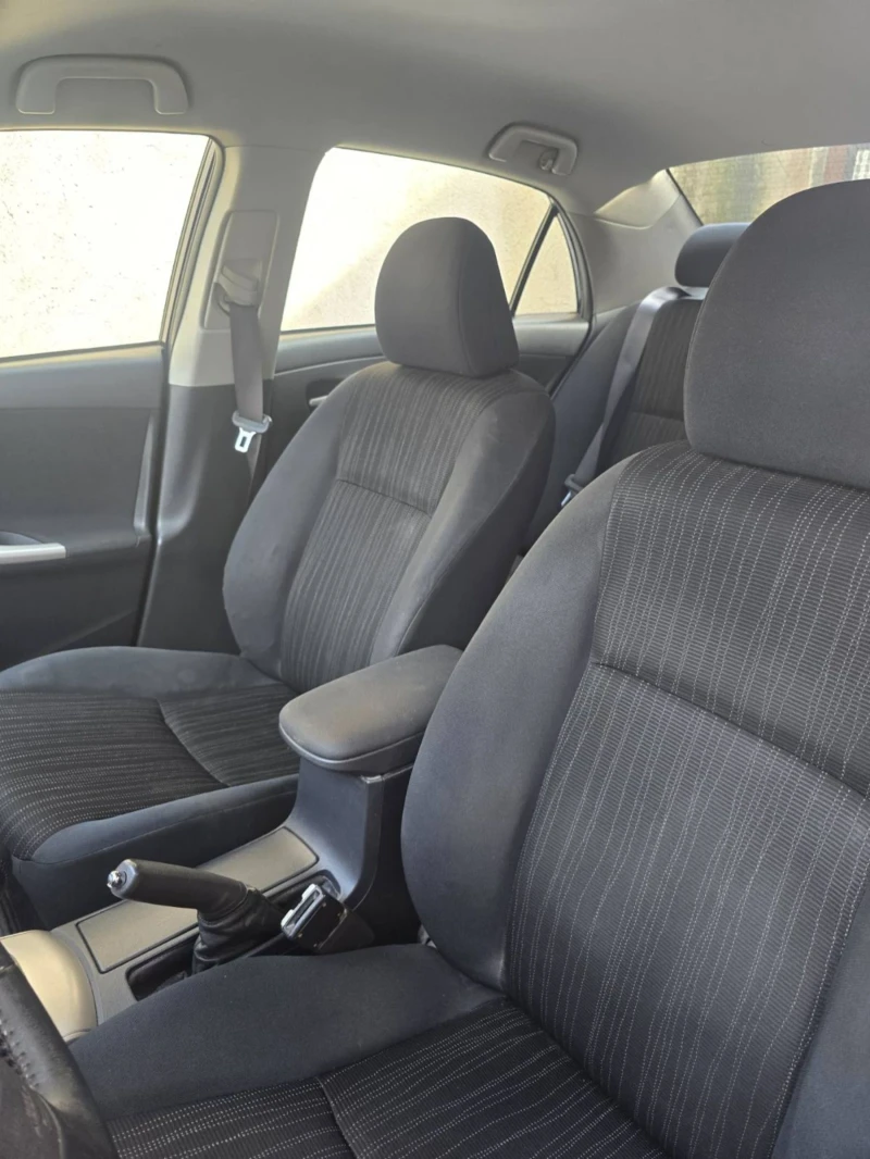 Toyota Corolla, снимка 11 - Автомобили и джипове - 52502401