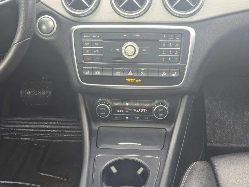 Mercedes-Benz CLA 250 4MATIC* Авто-Кредит(ЦЕНА ДО БЪЛГАРИЯ), снимка 11 - Автомобили и джипове - 52539426