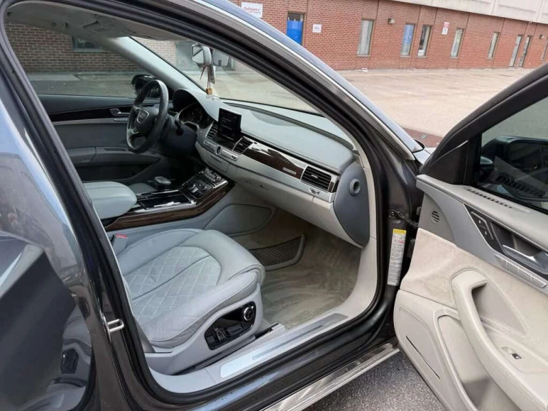 Audi A8 * 4dr Sdn 3.0L TDI, INDIVIDUAL PACKAGE * CARFAX * , снимка 9 - Автомобили и джипове - 53529252