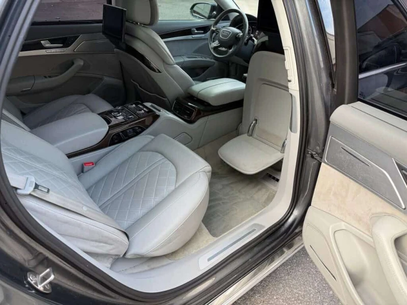 Audi A8 * 4dr Sdn 3.0L TDI, INDIVIDUAL PACKAGE * CARFAX * , снимка 16 - Автомобили и джипове - 53529252