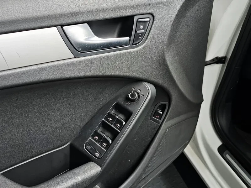 Audi A4 2.0 TDI - САМО 30% АВАНС, снимка 13 - Автомобили и джипове - 56114909