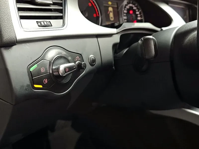 Audi A4 2.0 TDI - САМО 30% АВАНС, снимка 14 - Автомобили и джипове - 56114909