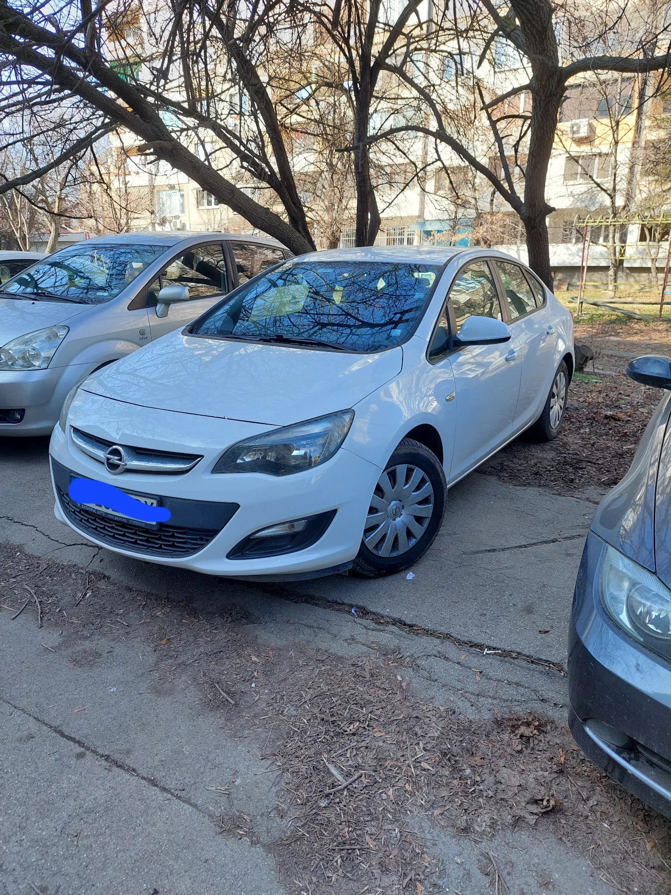 Opel Astra J 1.6 CDTI, снимка 1