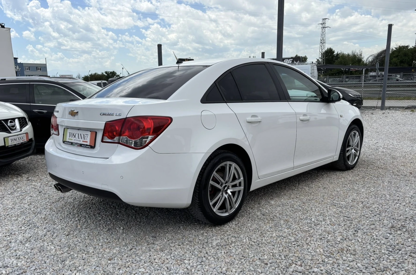 Chevrolet Cruze 1.6i* Навигация* Лизинг - изображение 4