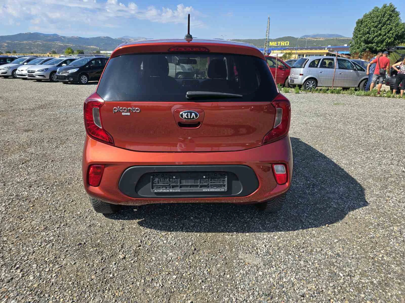 Kia Picanto 1.0 - изображение 7