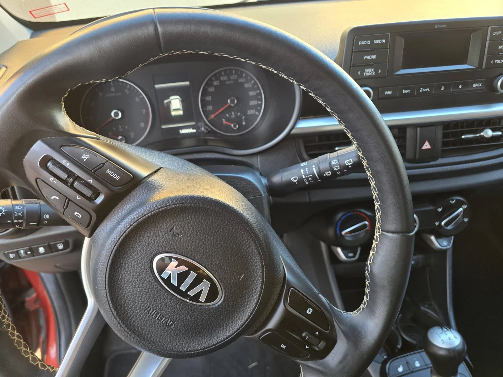 Kia Picanto 1.0 - изображение 9