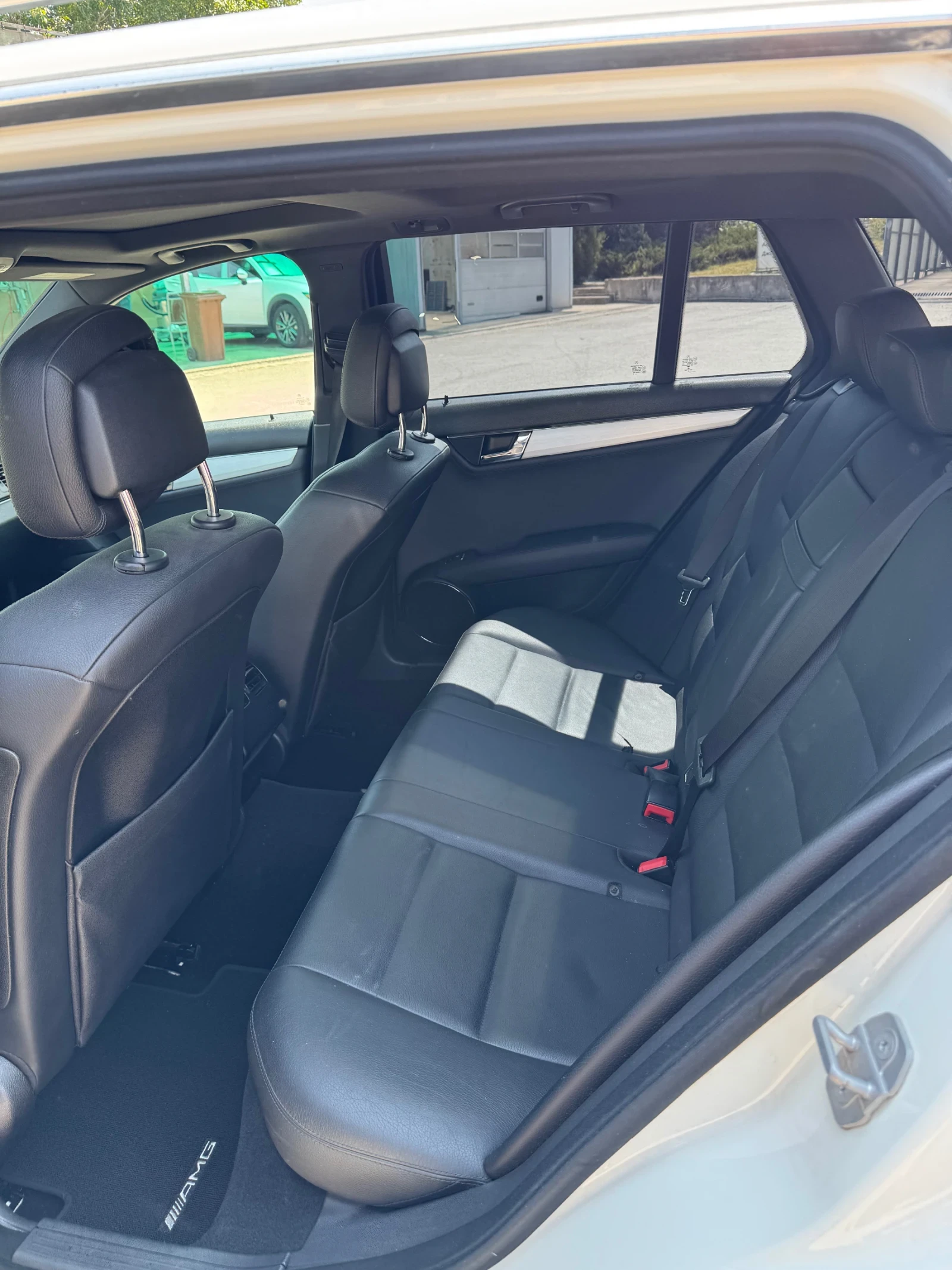 Mercedes-Benz C 320 4-MATIC - изображение 7