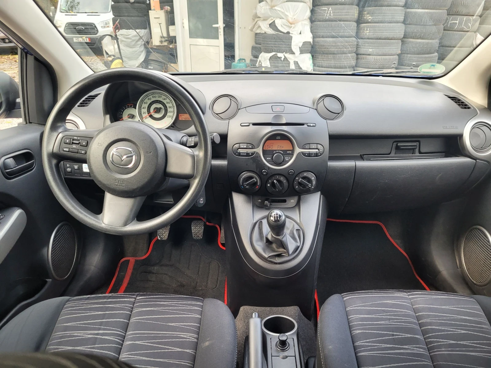 Mazda 2 1.4 I  | Mobile.bg — изображение 10