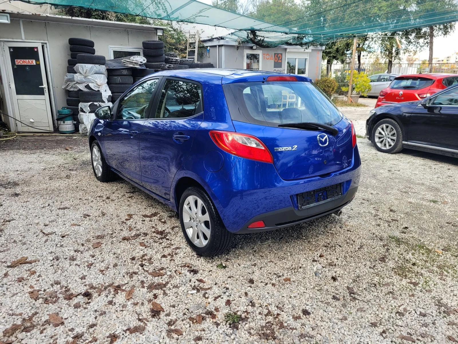 Mazda 2 1.4 I  | Mobile.bg — изображение 4