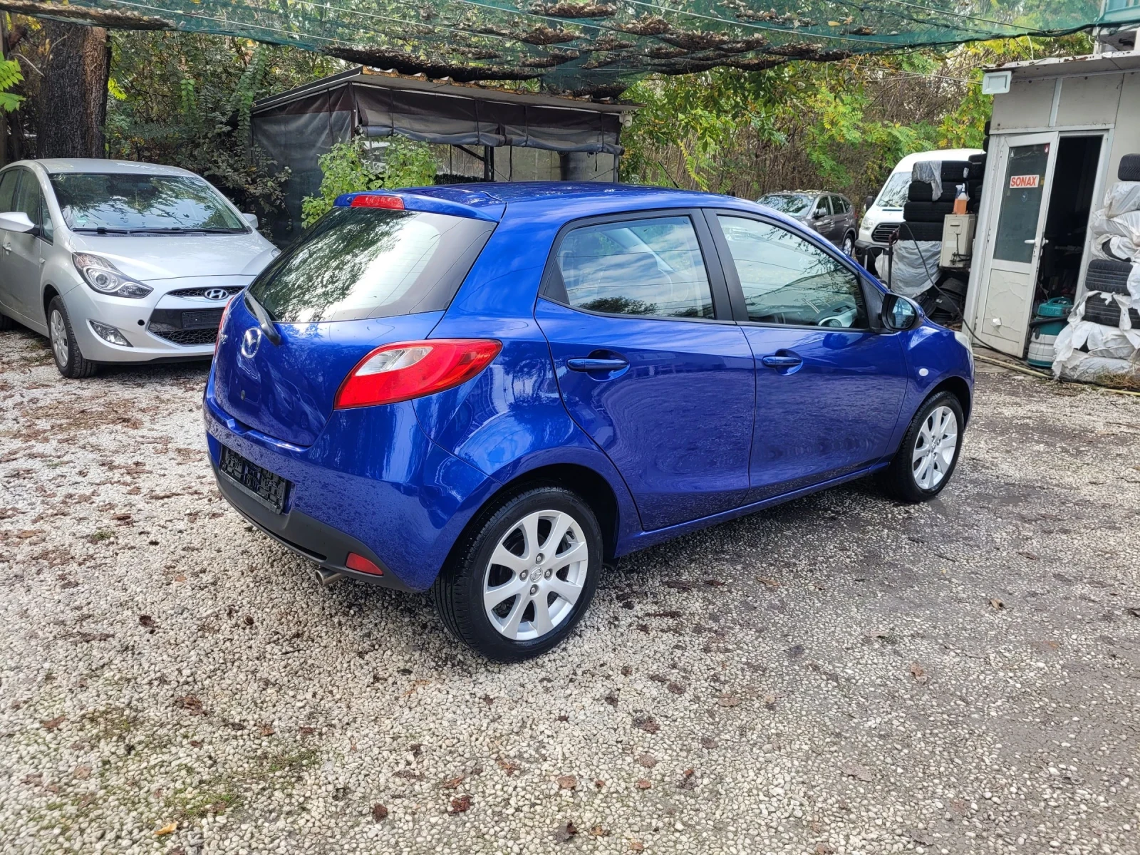 Mazda 2 1.4 I  | Mobile.bg — изображение 3