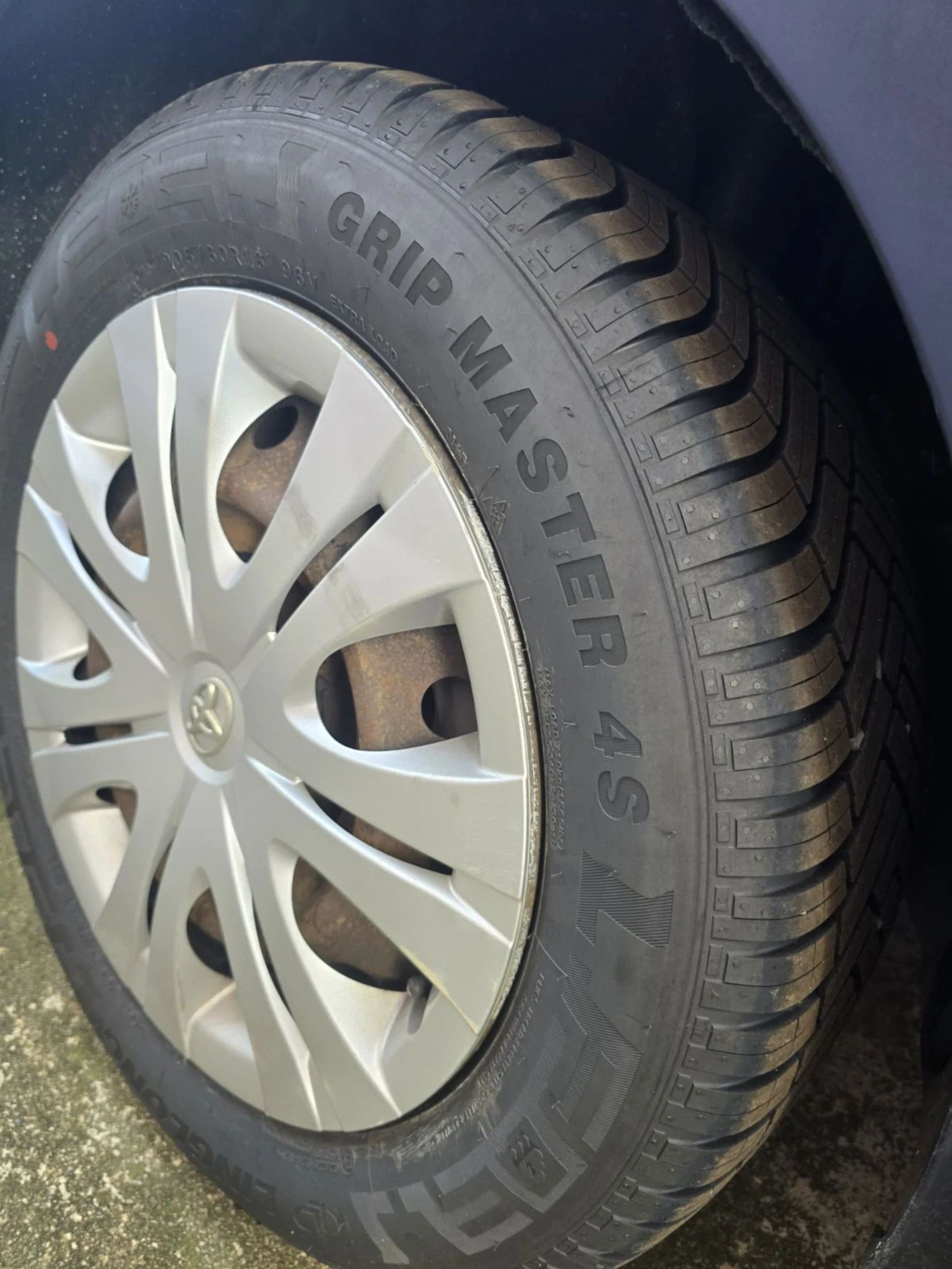 Toyota Corolla  - изображение 8