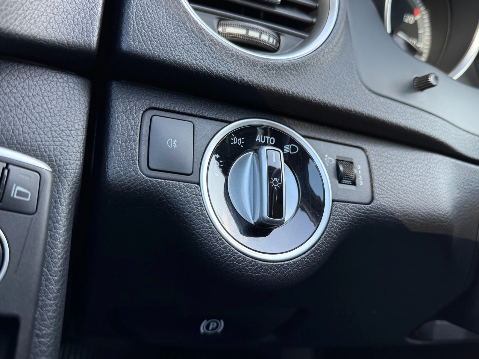 Mercedes-Benz C 180 CDI 6 МЕСЕЦА ГАРАНЦИЯ/2.2D 120к.с Facelift/EURO 5B, снимка 17 - Автомобили и джипове - 53746658