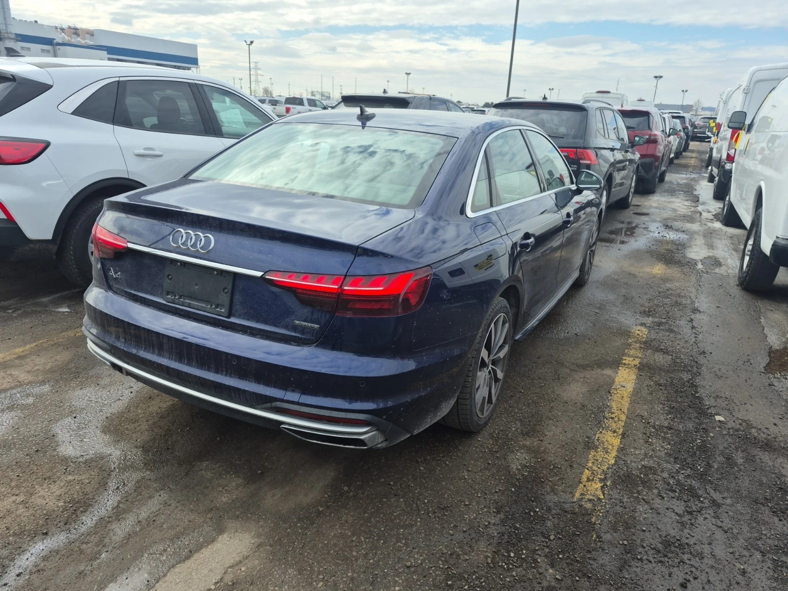 Audi A4 KOMFORT * * CARFAX * * ���� ������ * *  | Mobile.bg � ����������� 4