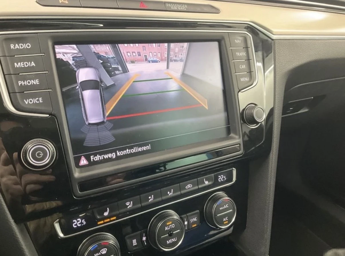 VW Passat FULL DGS ОЧАКВАН ВНОС, снимка 8 - Автомобили и джипове - 54459303