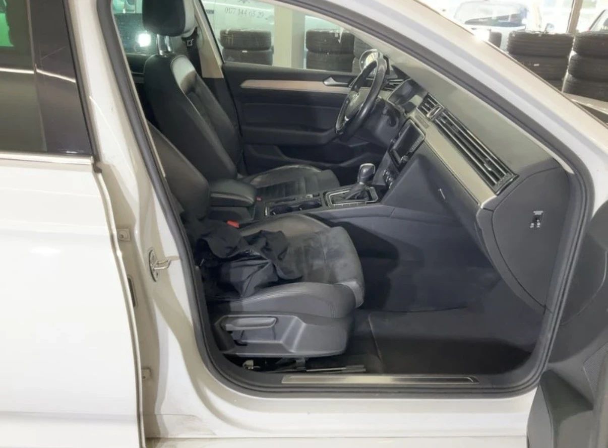 VW Passat FULL DGS ОЧАКВАН ВНОС, снимка 10 - Автомобили и джипове - 54459303