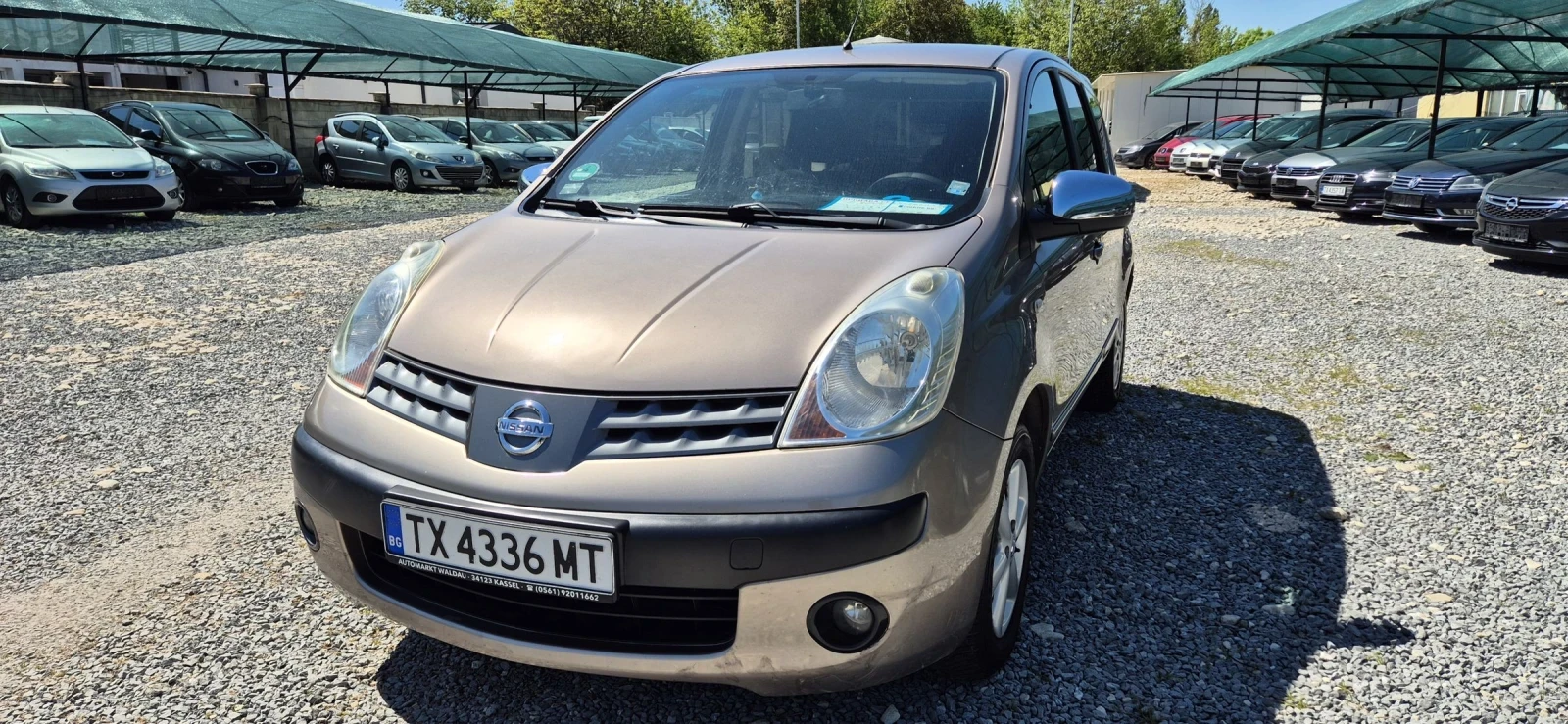 Nissan Note 1.4, снимка 3 - Автомобили и джипове - 54571433