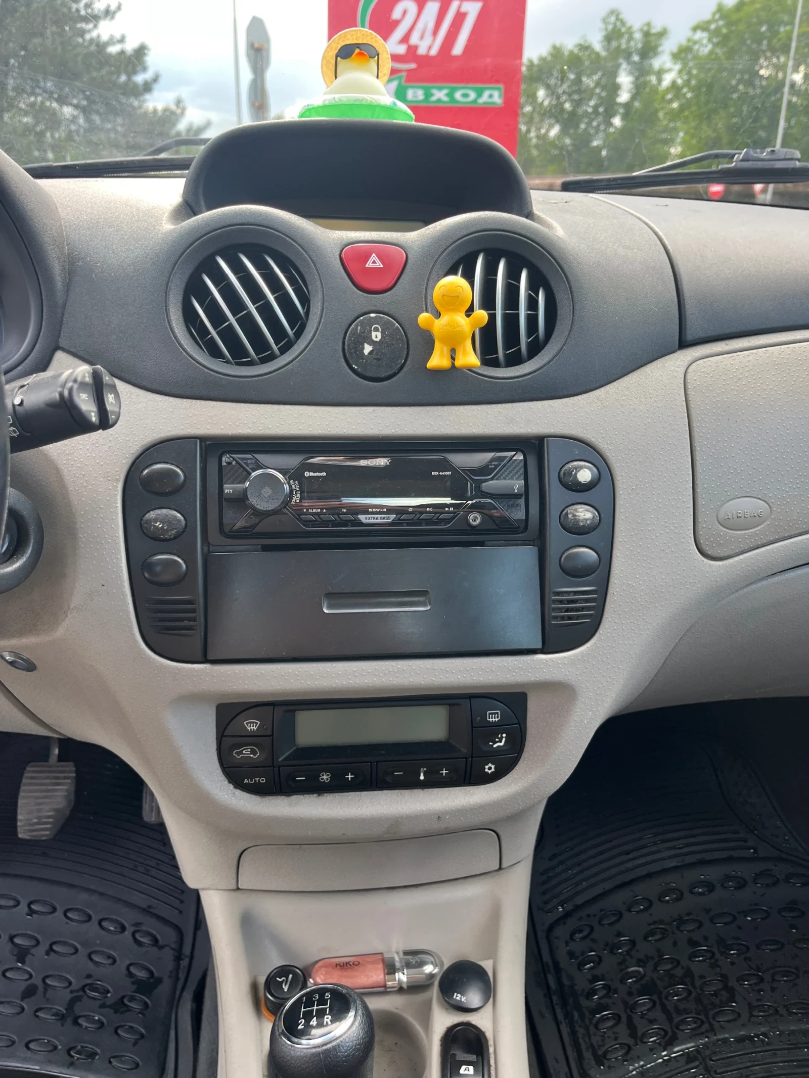 Citroen C3, снимка 7 - Автомобили и джипове - 54575123