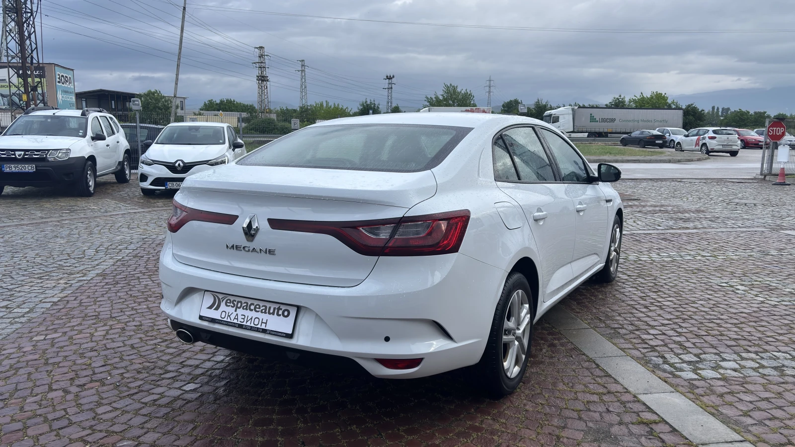 Renault Megane TCe 140 бензин BVM6, снимка 2 - Автомобили и джипове - 54645087