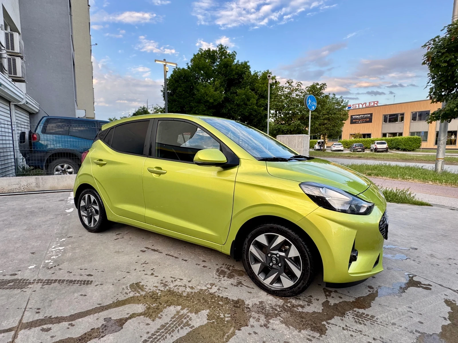 Hyundai I10, снимка 2 - Автомобили и джипове - 54755104